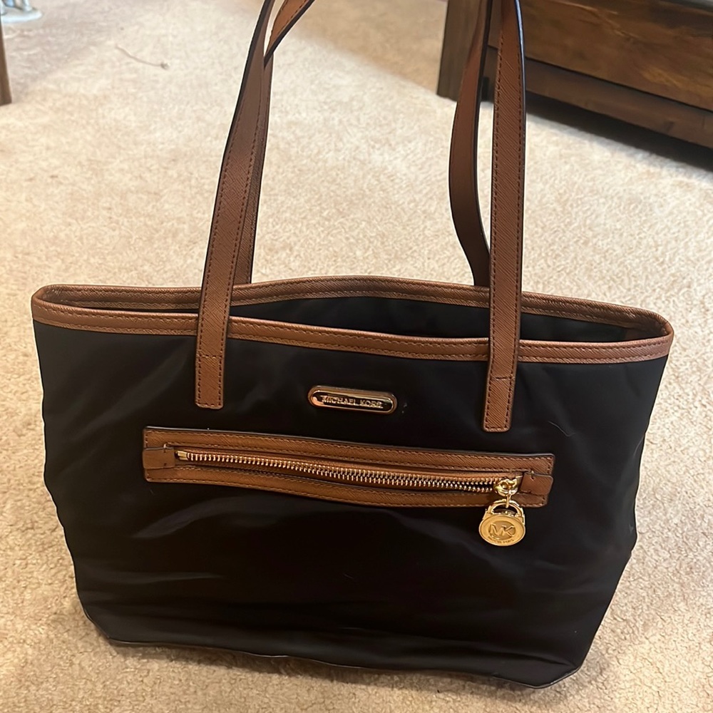 michael kors purse